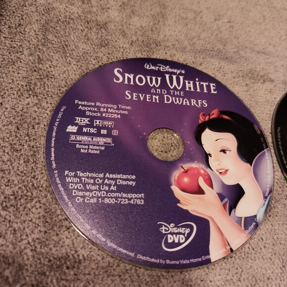 WALT DISNEY'S SNOW WHITE AND THE SEVEN DWARFS 2 DVD SET - Picture 3 of 4